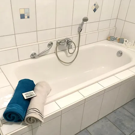Schoene Gartenwohnung Im Seenland * Wackersdorf