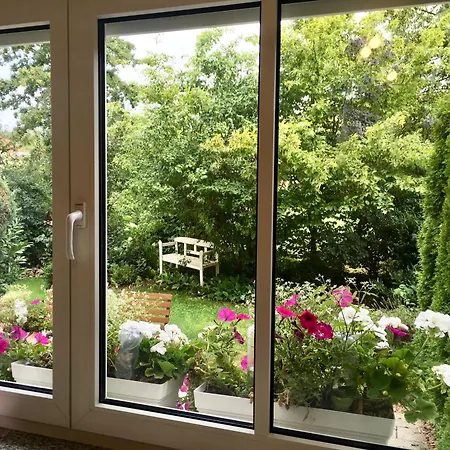 Schoene Gartenwohnung Im Seenland *