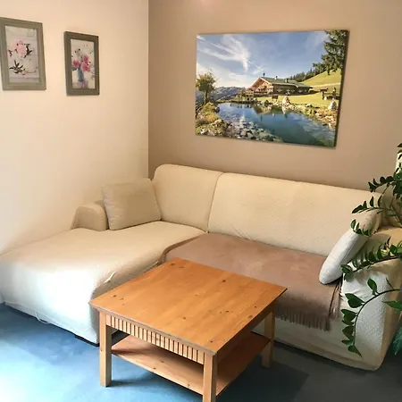 Daire Schoene Gartenwohnung Im Seenland *